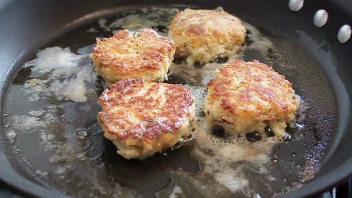 How to make crab cakes?